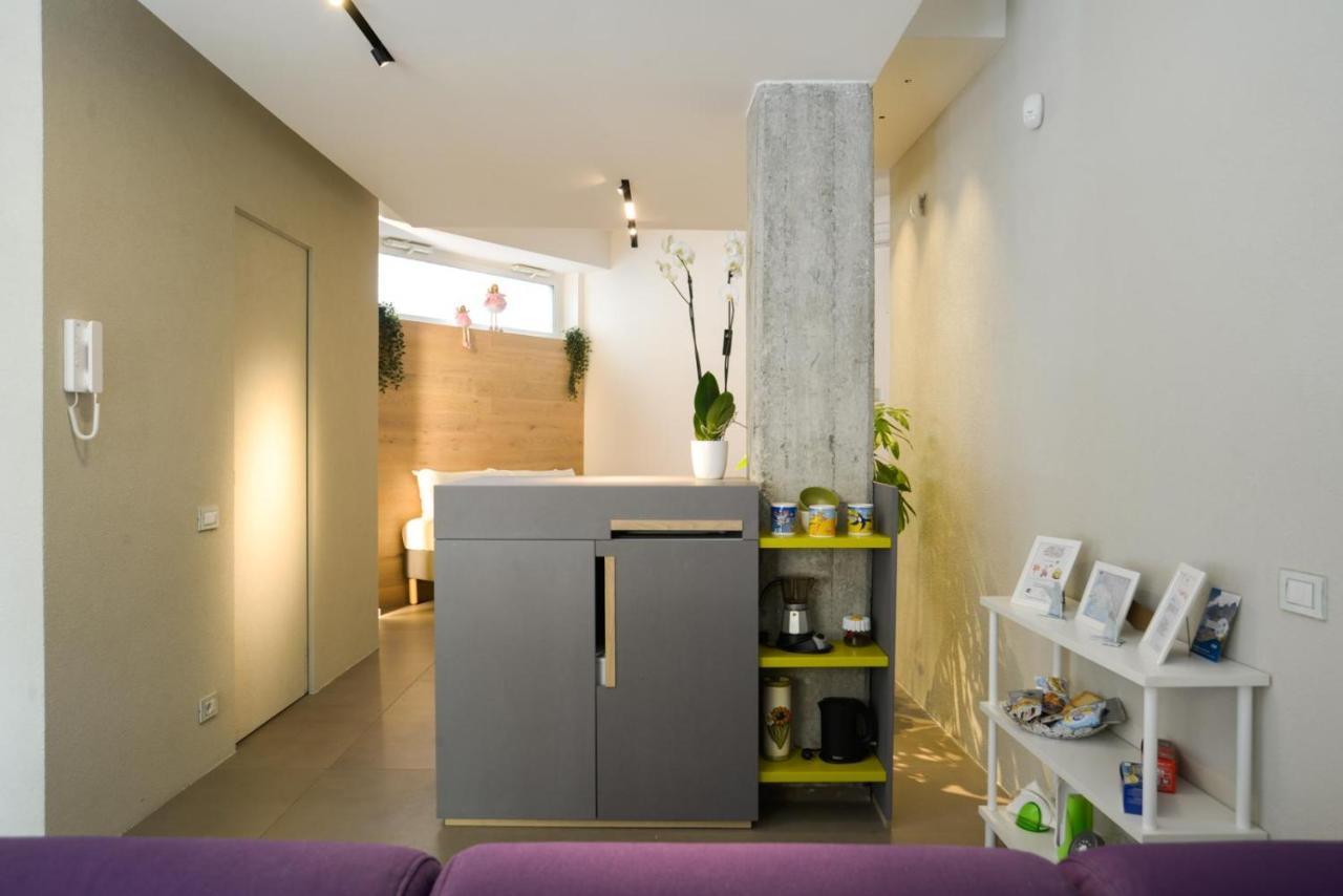 Exclusive Loft Salerno Centro Apartment ภายนอก รูปภาพ